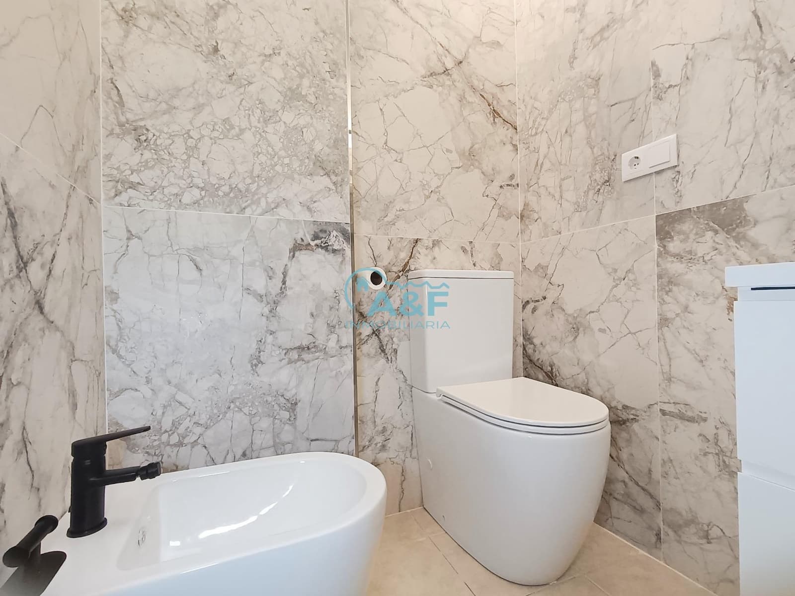 2 sypialnia Apartament na sprzedaż w Oropesa  z basenem - 110 000 € (Ref: 9388162)