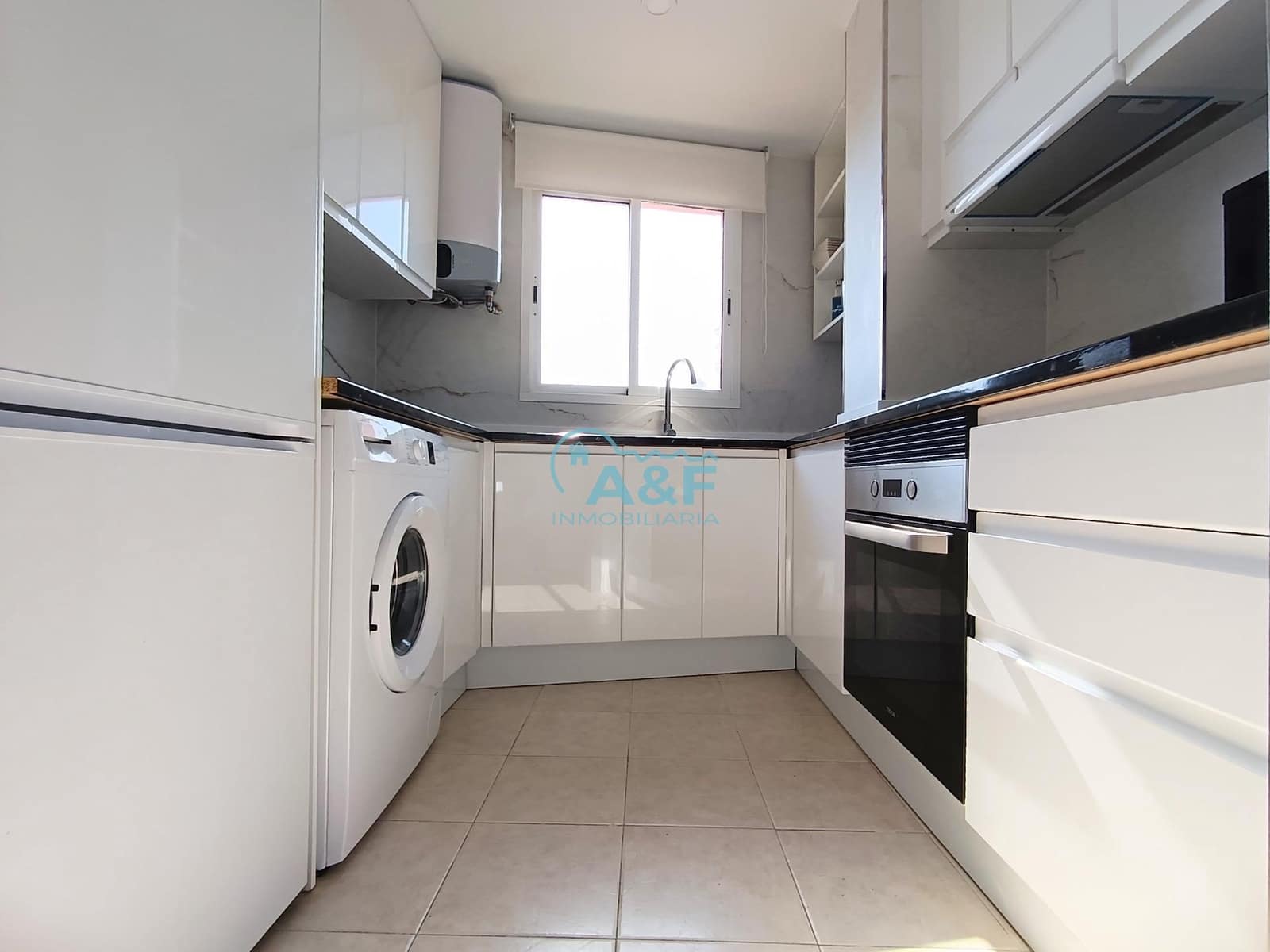 2 sypialnia Apartament na sprzedaż w Oropesa  z basenem - 110 000 € (Ref: 9388162)