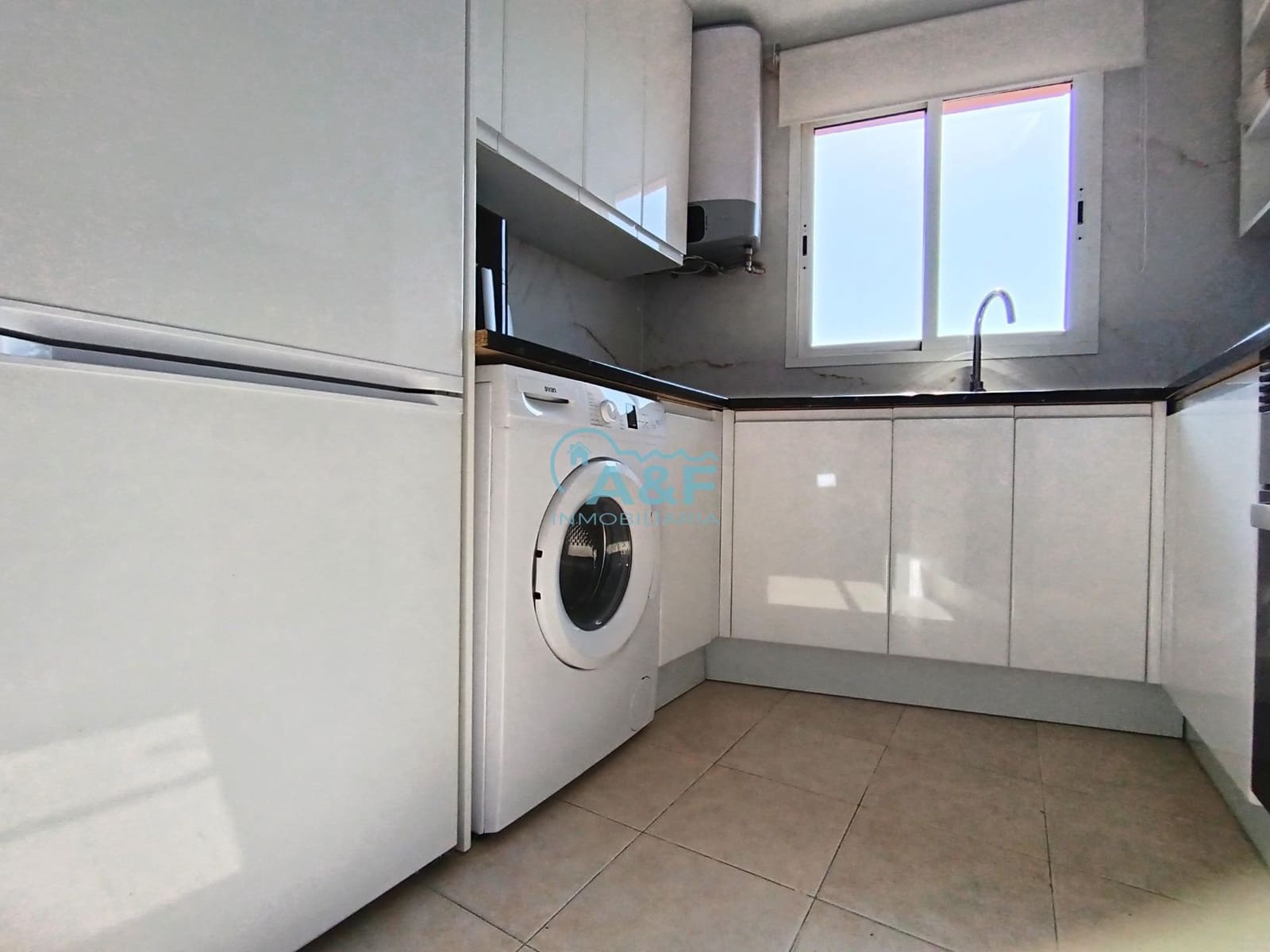 2 sypialnia Apartament na sprzedaż w Oropesa  z basenem - 110 000 € (Ref: 9388162)