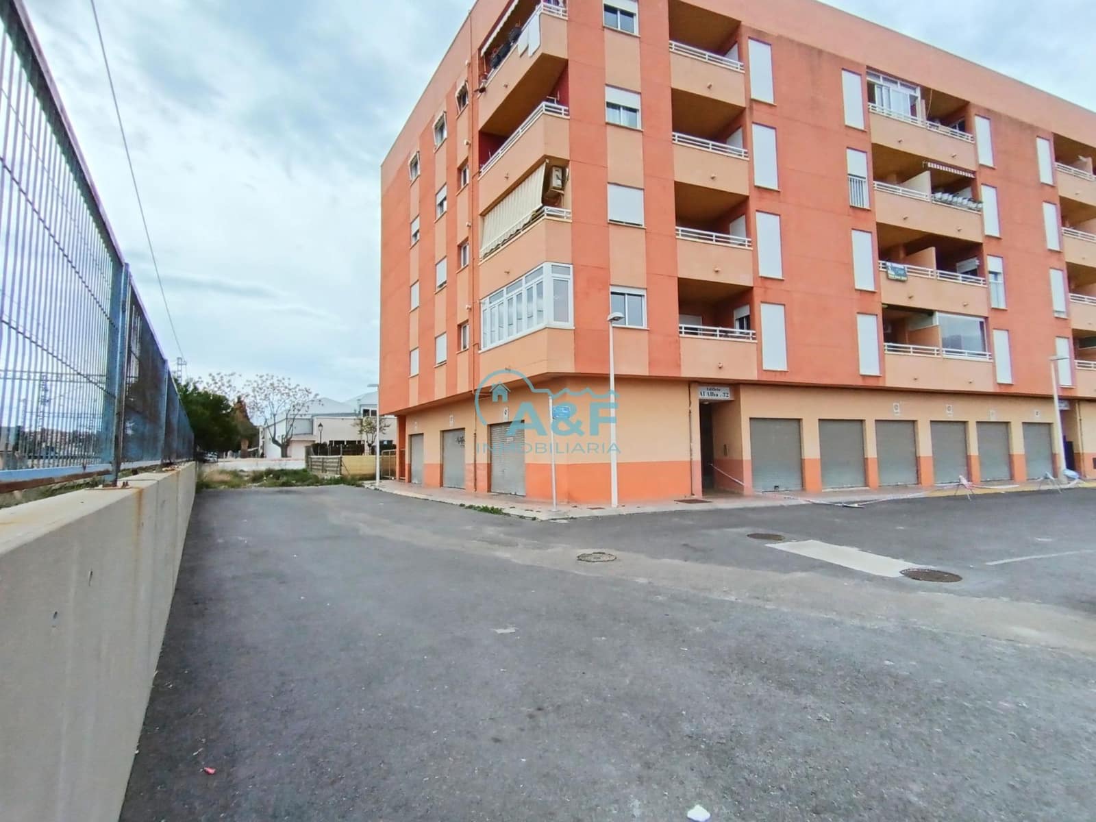 2 sypialnia Apartament na sprzedaż w Oropesa  z basenem - 110 000 € (Ref: 9388162)