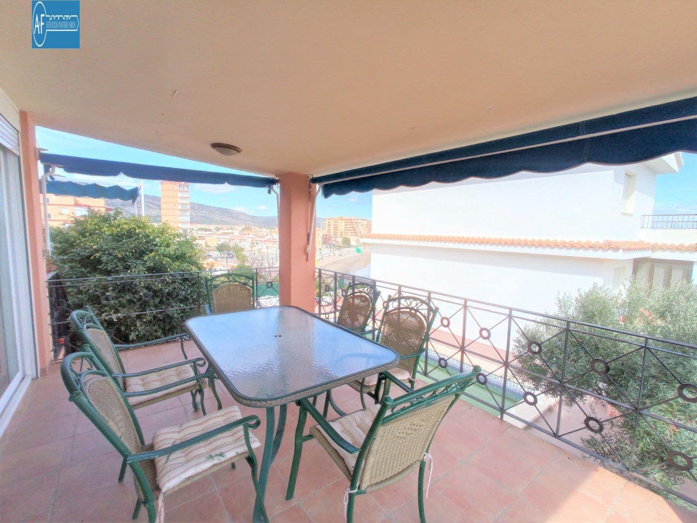 4 soverom Villa til salgs i Oropesa  med svømmebasseng garasje - € 590 000 (Ref: 9388163)