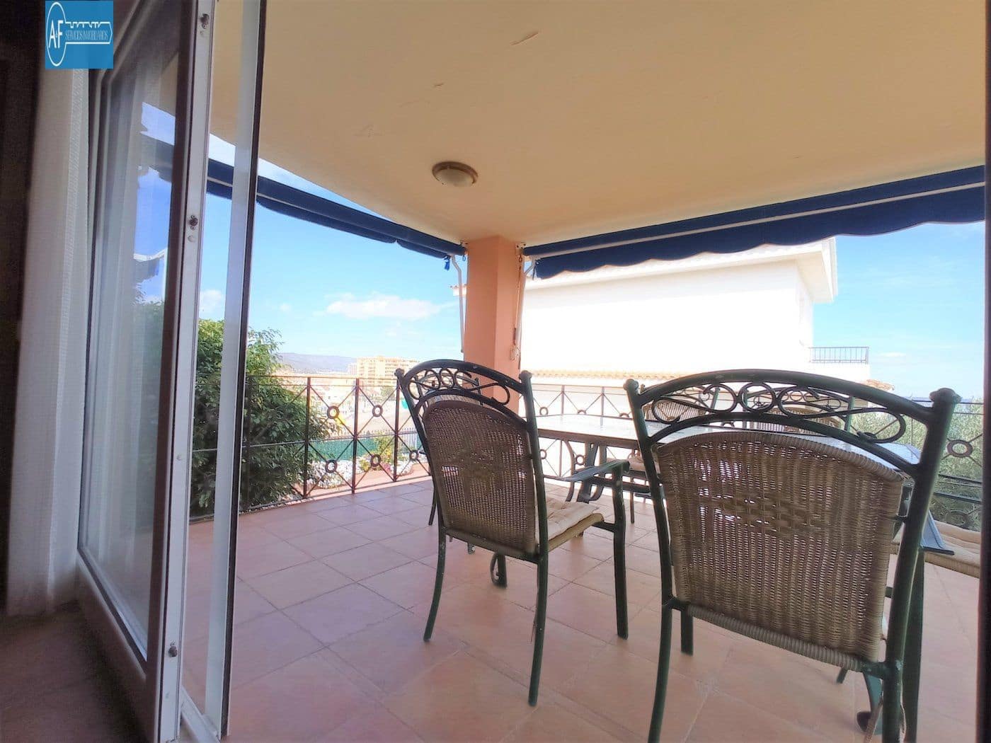 4 soverom Villa til salgs i Oropesa  med svømmebasseng garasje - € 590 000 (Ref: 9388163)