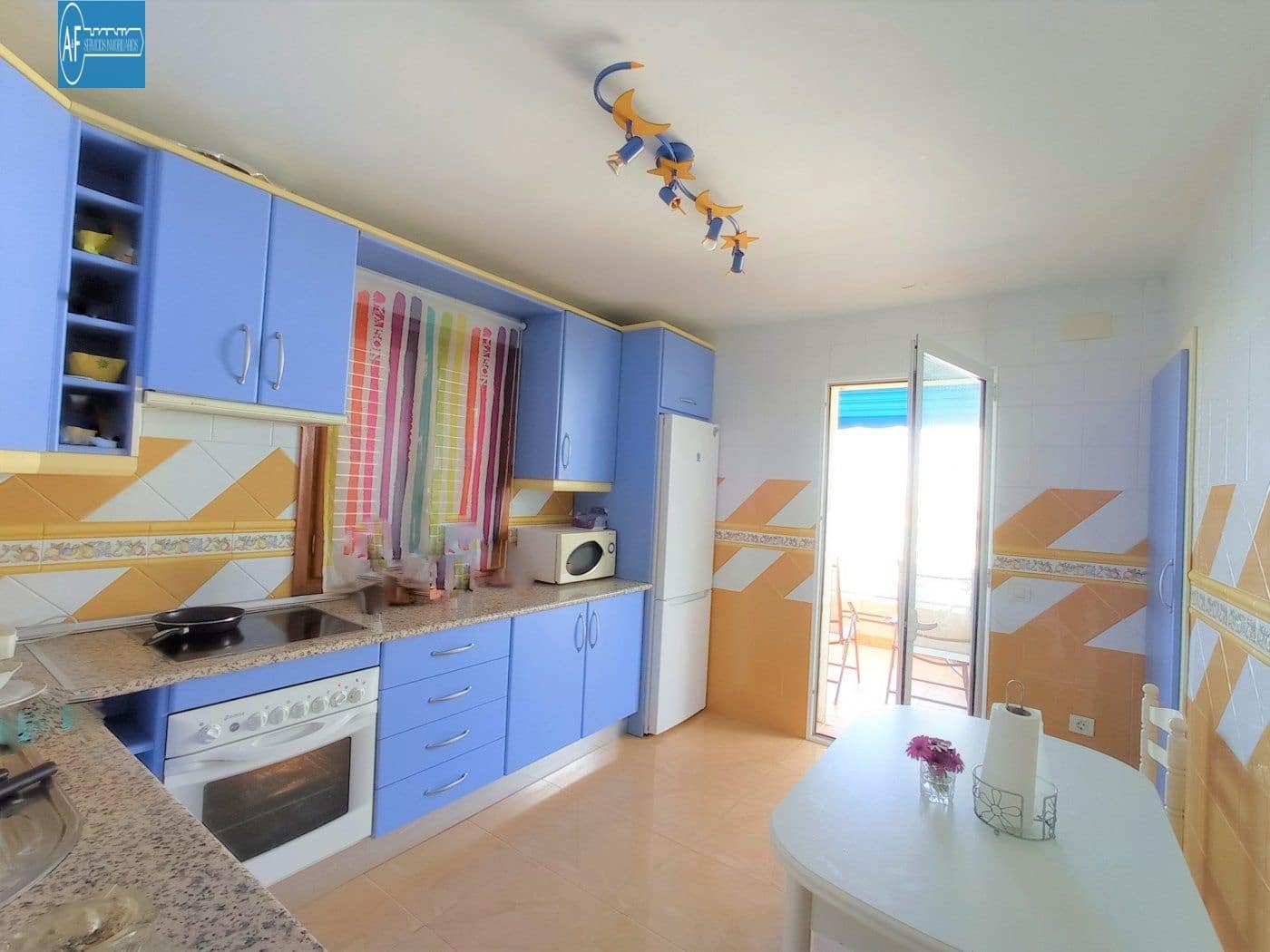 4 soverom Villa til salgs i Oropesa  med svømmebasseng garasje - € 590 000 (Ref: 9388163)