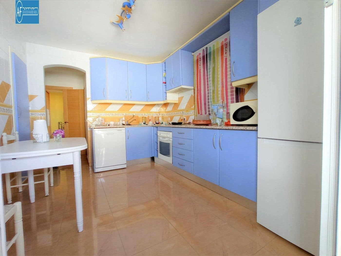 4 soverom Villa til salgs i Oropesa  med svømmebasseng garasje - € 590 000 (Ref: 9388163)