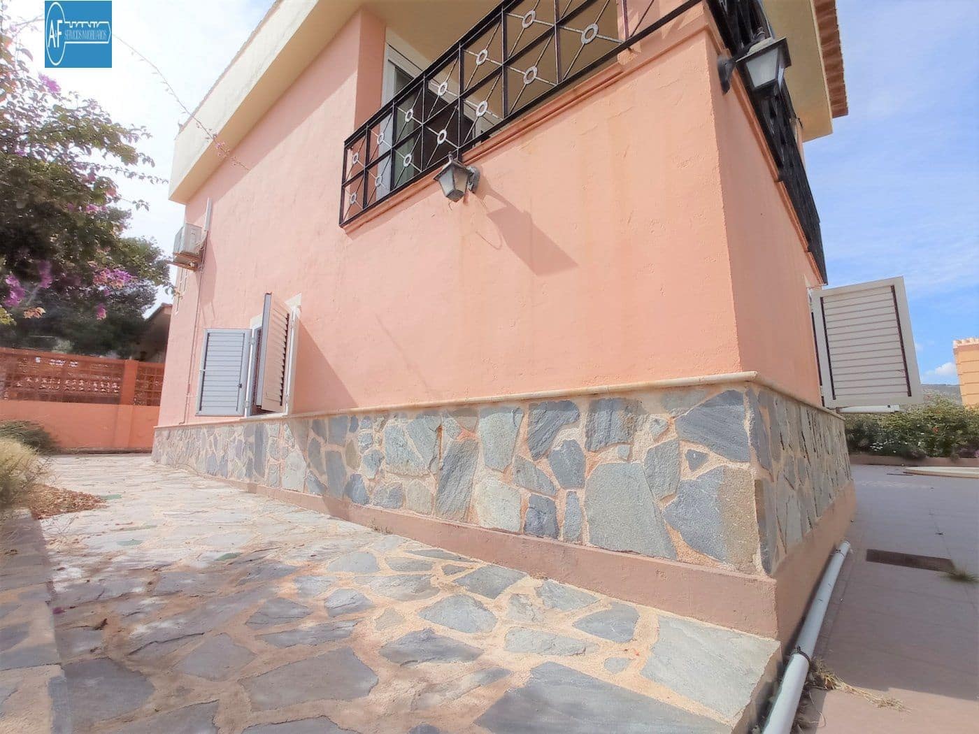 4 soverom Villa til salgs i Oropesa  med svømmebasseng garasje - € 590 000 (Ref: 9388163)