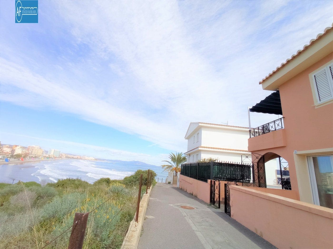 4 soverom Villa til salgs i Oropesa  med svømmebasseng garasje - € 590 000 (Ref: 9388163)