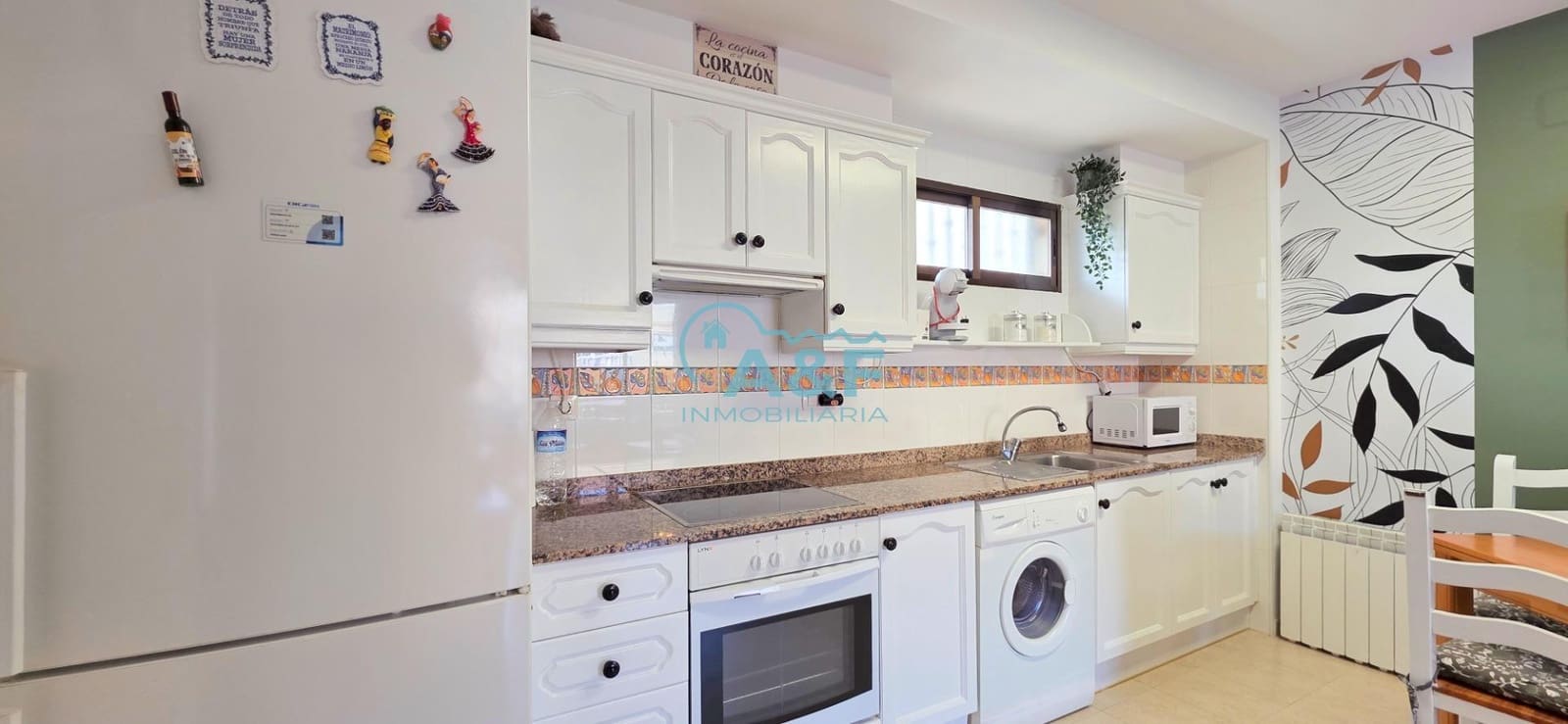 2 soveværelse Lejlighed til salg i Oropesa  med swimmingpool garage - € 160.000 (Ref: 9427337)