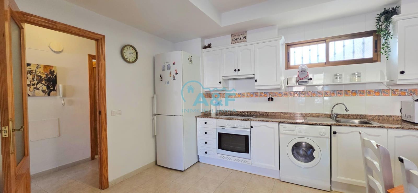 2 soveværelse Lejlighed til salg i Oropesa  med swimmingpool garage - € 160.000 (Ref: 9427337)