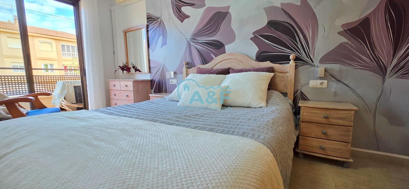 2 soveværelse Lejlighed til salg i Oropesa  med swimmingpool garage - € 160.000 (Ref: 9427337)