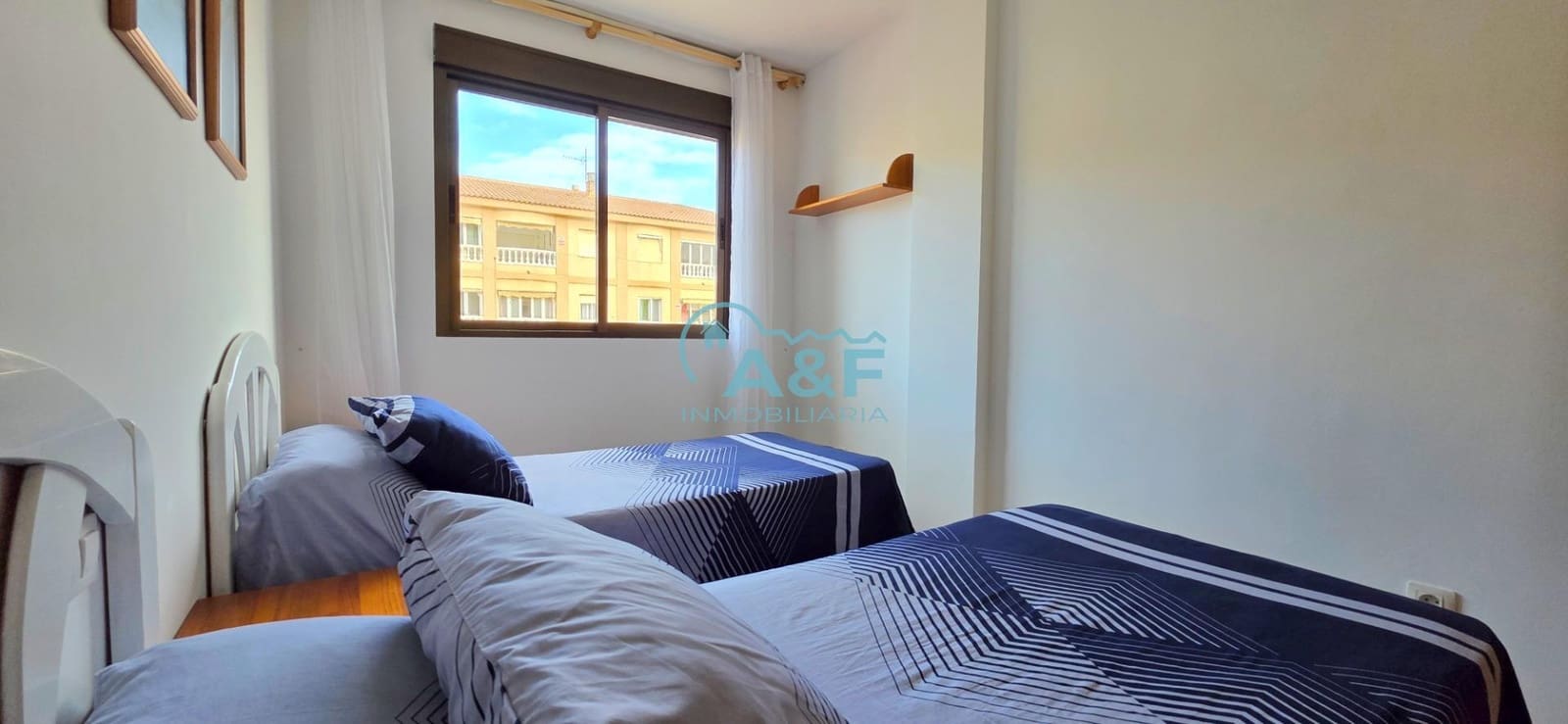 2 soveværelse Lejlighed til salg i Oropesa  med swimmingpool garage - € 160.000 (Ref: 9427337)