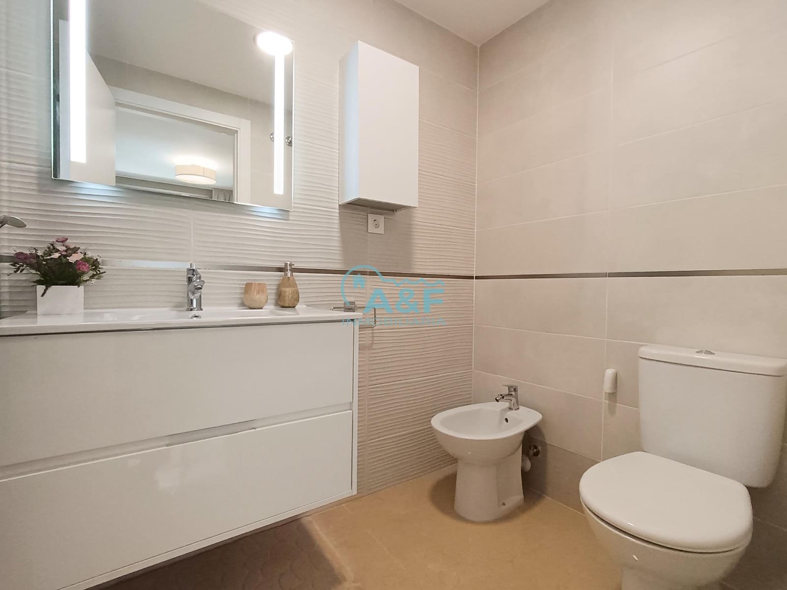 2 bedroom Apartment for sale in Cabanes with pool garage - € 220,000 (Ref: 9440680)