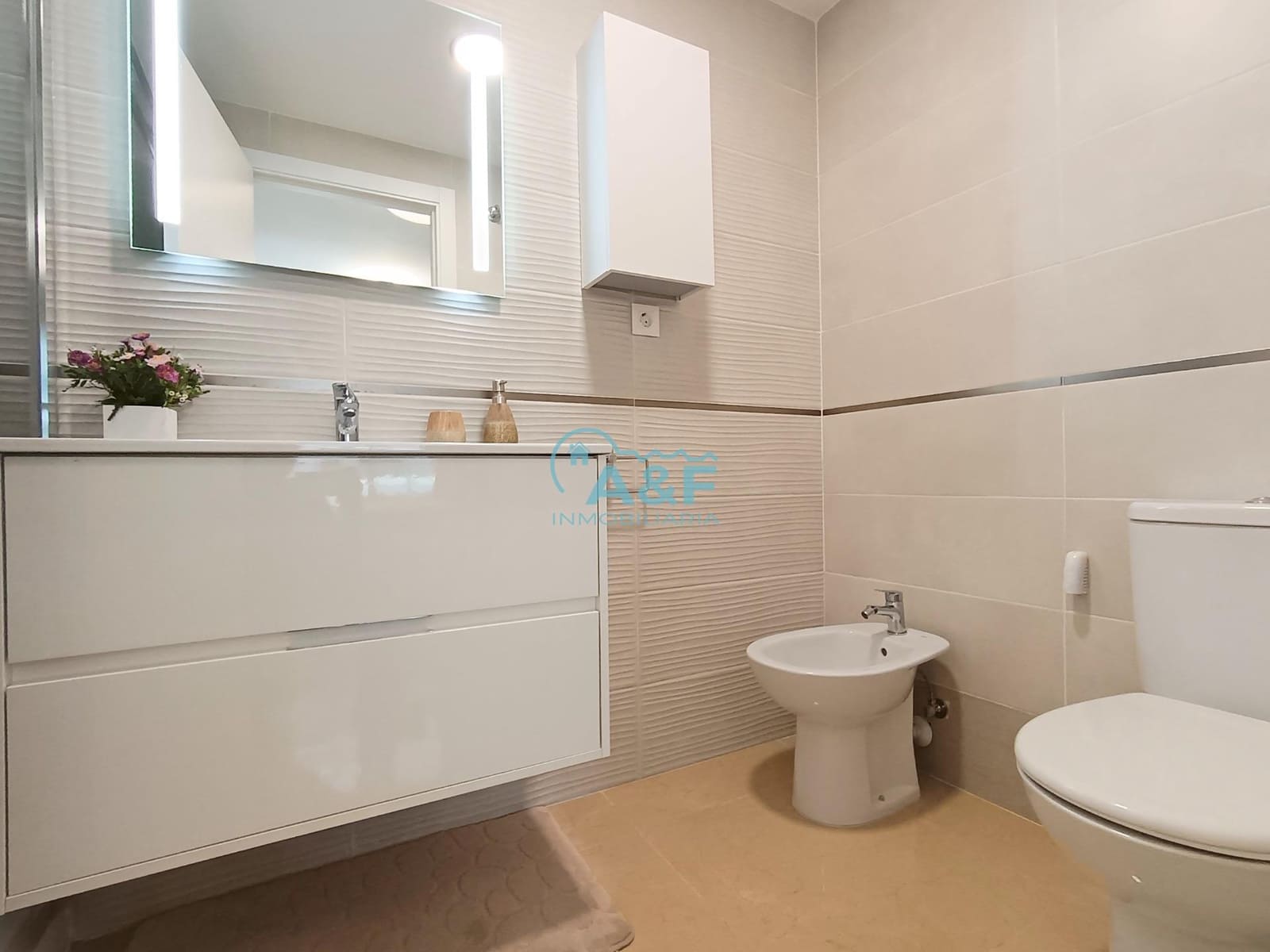 2 bedroom Apartment for sale in Cabanes with pool garage - € 220,000 (Ref: 9440680)