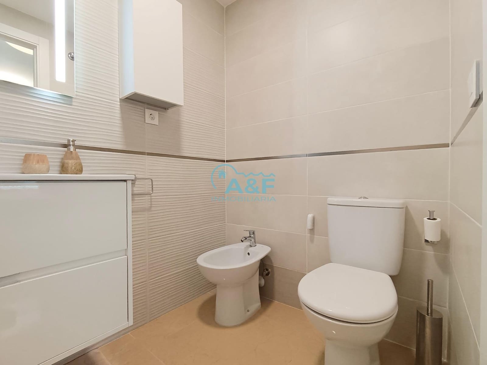 2 bedroom Apartment for sale in Cabanes with pool garage - € 220,000 (Ref: 9440680)