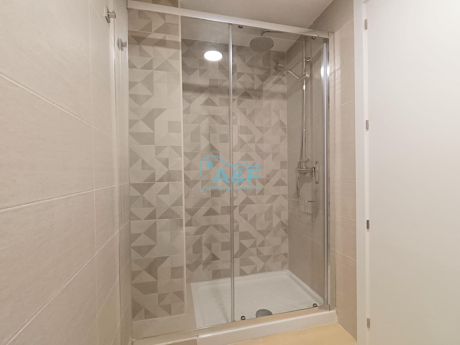 2 bedroom Apartment for sale in Cabanes with pool garage - € 220,000 (Ref: 9440680)