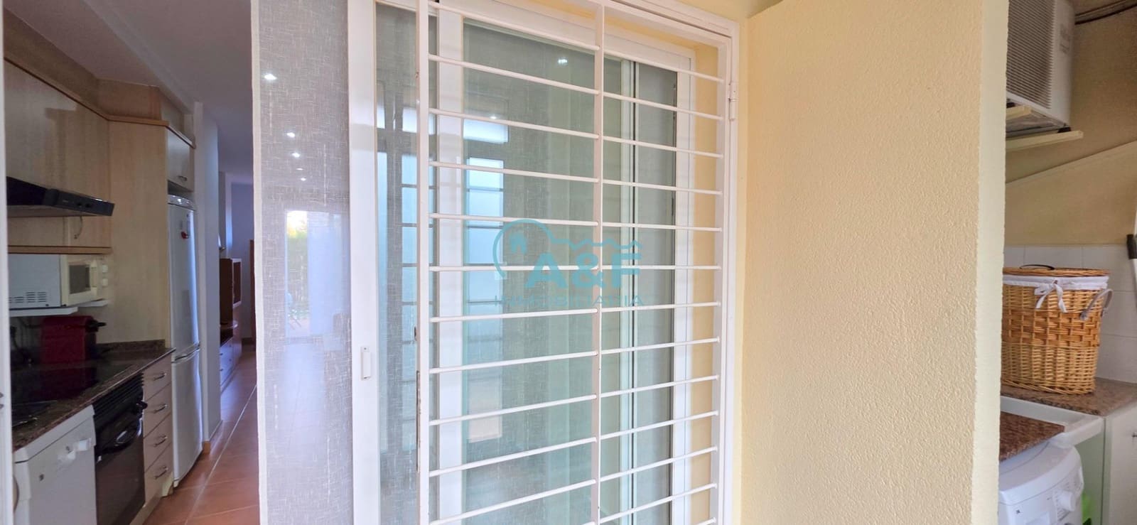 Appartement de 2 chambres à louer à Oropesa  avec piscine garage - 700 € (Ref: 9456410)