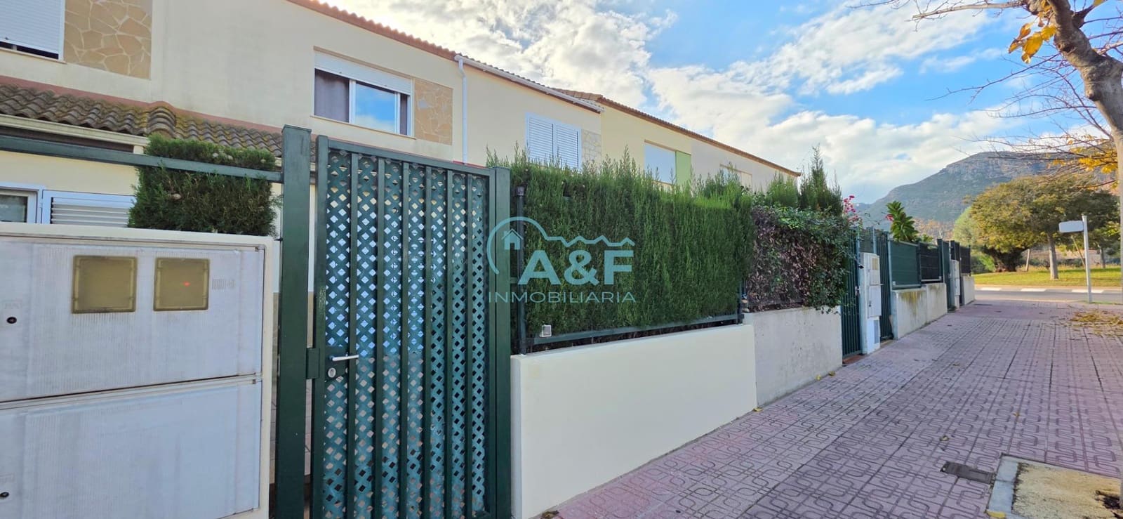 Appartement de 2 chambres à louer à Oropesa  avec piscine garage - 700 € (Ref: 9456410)