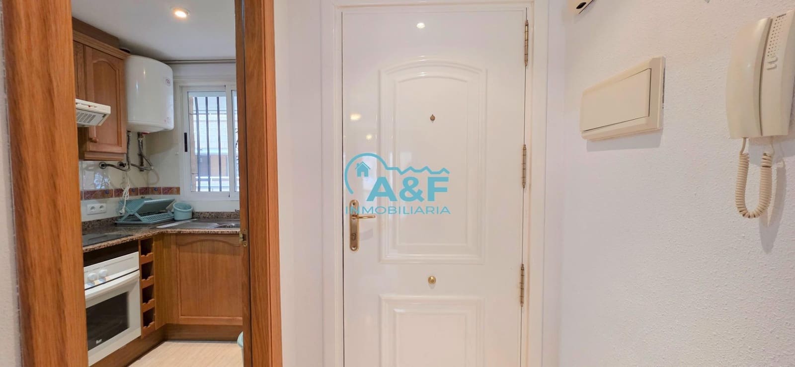 2 Zimmer Apartment zu vermieten in Oropesa  mit Pool Garage - 625 € (Ref: 9456411)