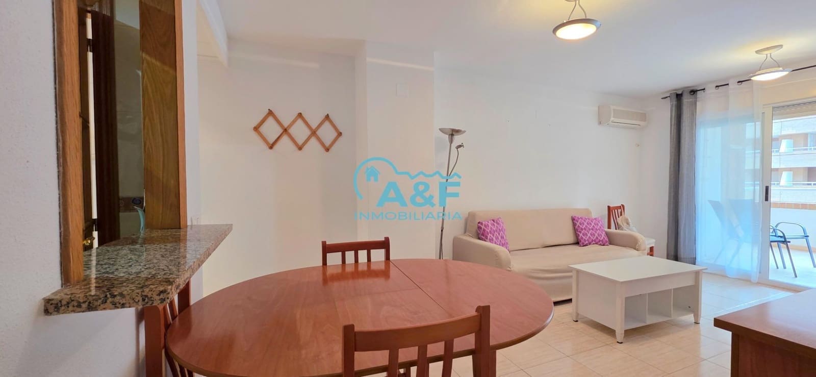 2 Zimmer Apartment zu vermieten in Oropesa  mit Pool Garage - 625 € (Ref: 9456411)