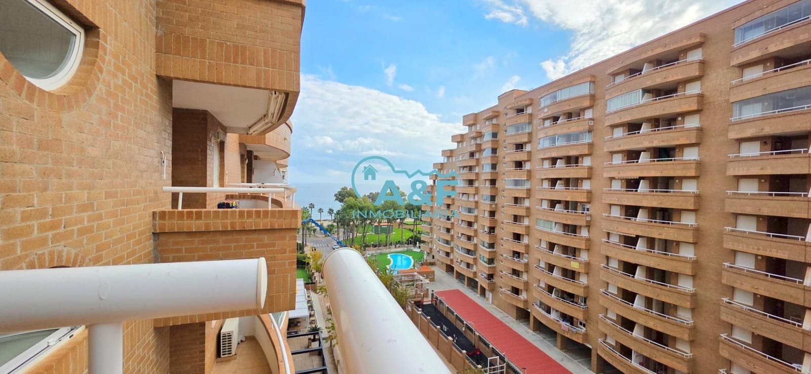 2 Zimmer Apartment zu vermieten in Oropesa  mit Pool Garage - 625 € (Ref: 9456411)