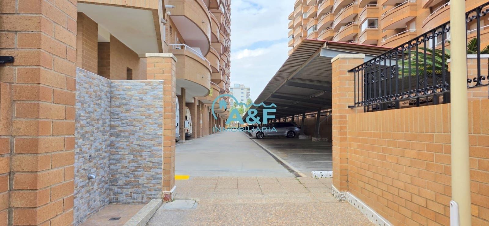 2 Zimmer Apartment zu vermieten in Oropesa  mit Pool Garage - 625 € (Ref: 9456411)