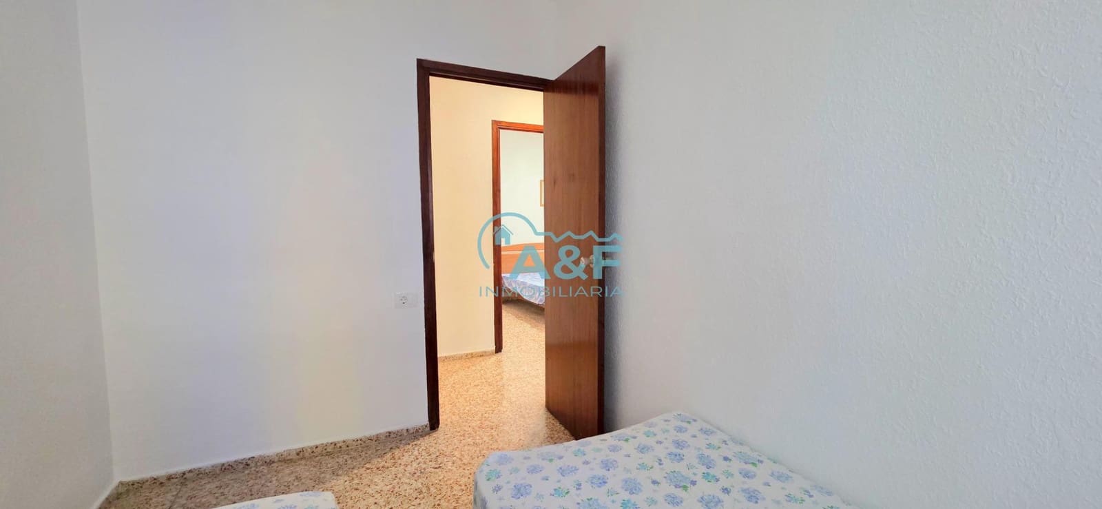 4 quarto Apartamento para venda em Oropesa  - 117 000 € (Ref: 9468558)