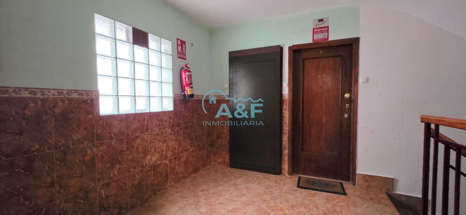 4 bedroom Flat for sale in Oropesa  - € 115,000 (Ref: 9468558)