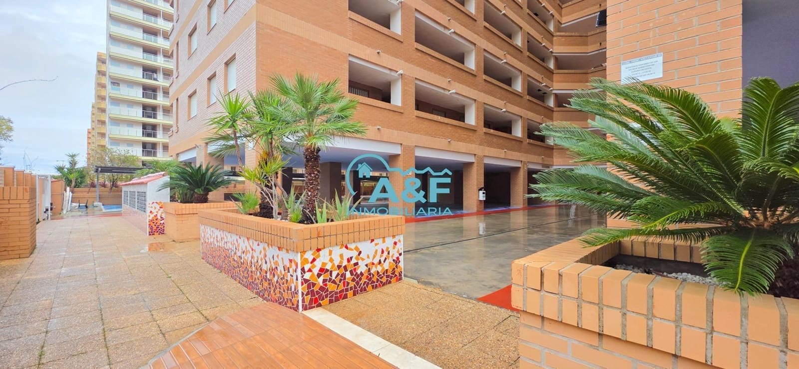 2 chambre Appartement à vendre à Oropesa  avec garage - 180 000 € (Ref: 9958211)