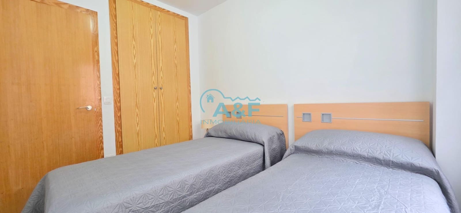 2 bedroom Apartment for sale in Oropesa  with pool garage - € 178,000 (Ref: 9958212)