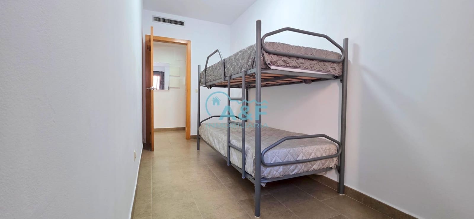 2 bedroom Apartment for sale in Oropesa  - € 123,500 (Ref: 9958213)