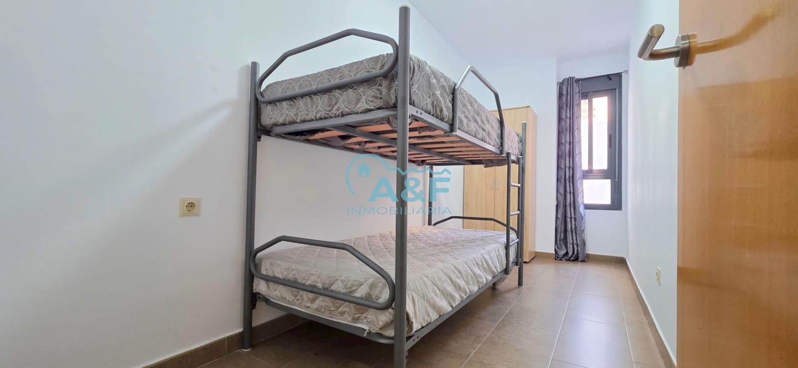 2 bedroom Apartment for sale in Oropesa  - € 123,500 (Ref: 9958213)