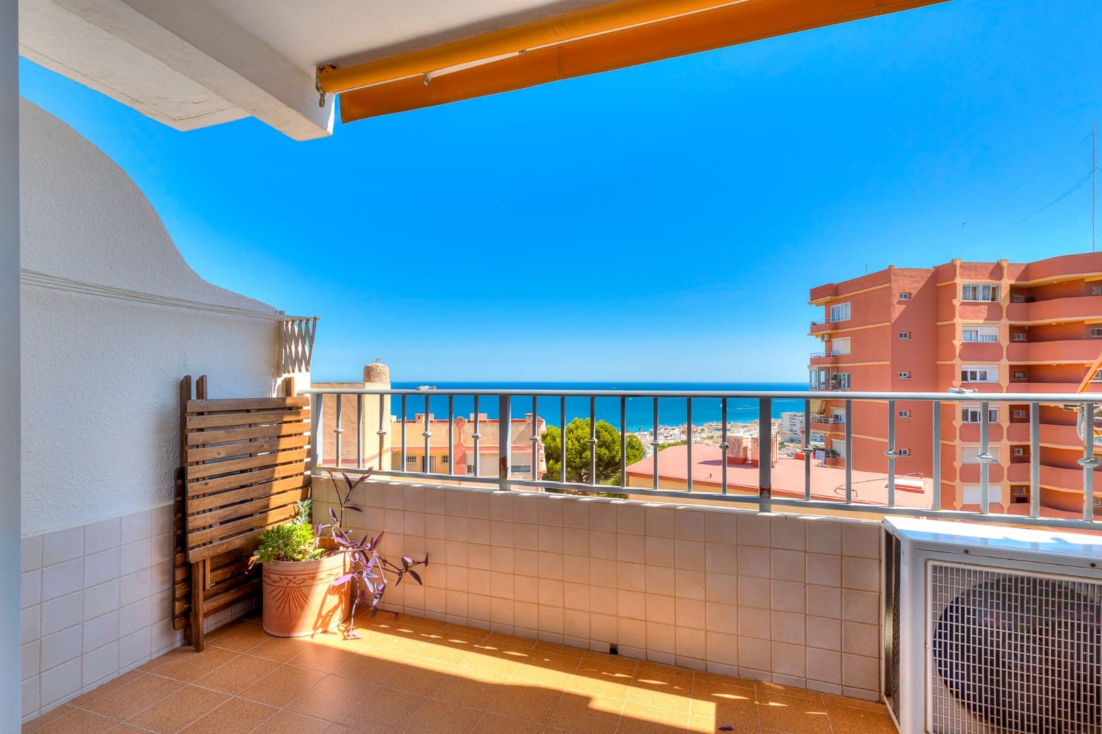 1 bedroom Beach Apartment for sale in Torremolinos with pool - € 325,000 (Ref: 9746770)