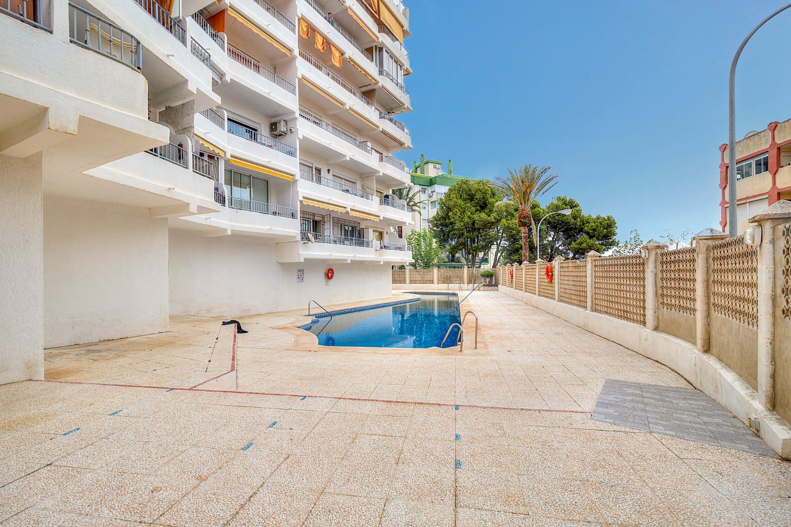 1 bedroom Beach Apartment for sale in Torremolinos with pool - € 325,000 (Ref: 9746770)
