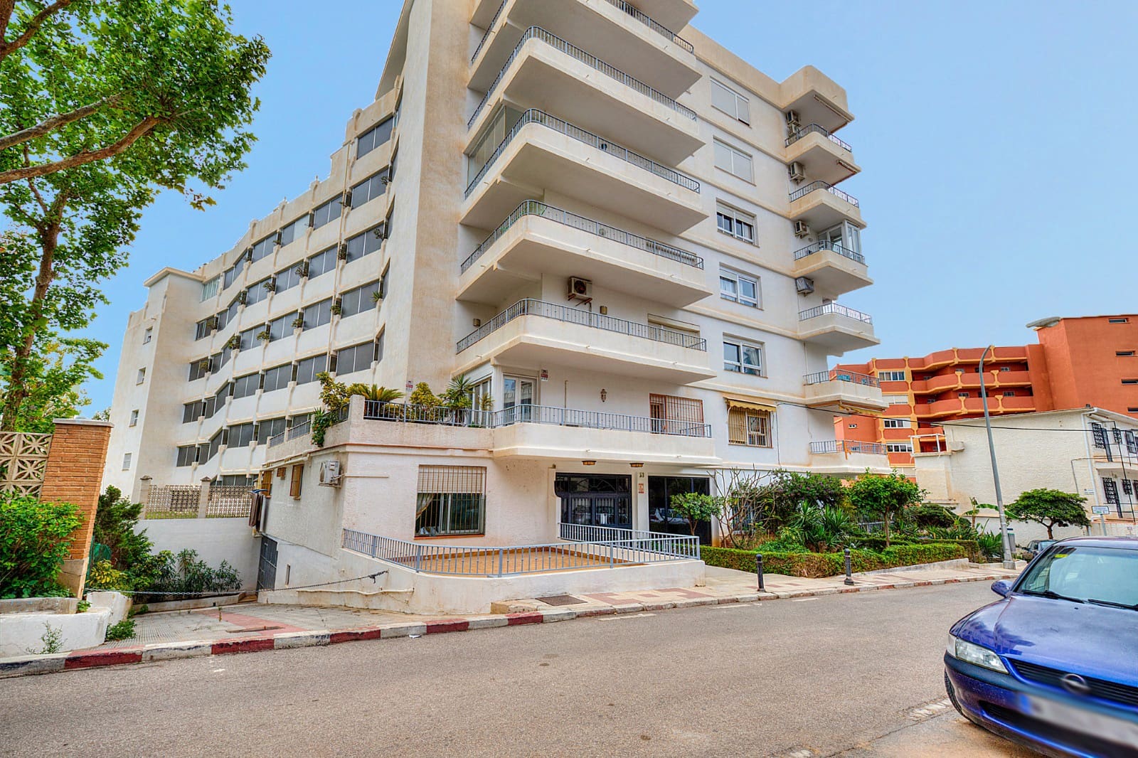 1 bedroom Beach Apartment for sale in Torremolinos with pool - € 325,000 (Ref: 9746770)