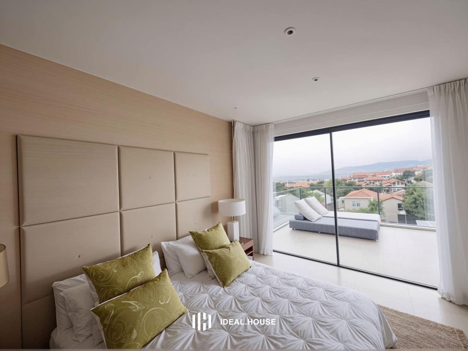 Apartamento de 3 habitaciones en La Quinta en venta con piscina garaje - 1.295.000 € (Ref: 9779111)