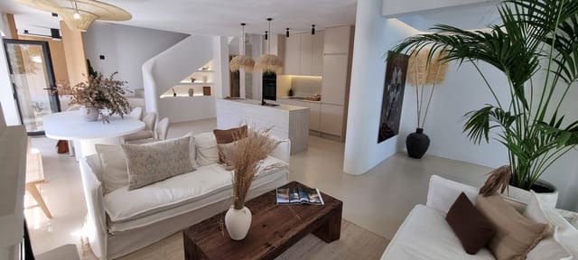 5 soveværelse Villa til salg i Torremolinos med swimmingpool garage - € 1.495.000 (Ref: 9995377)
