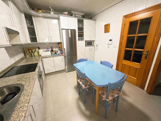 4 sovrum Lägenhet till salu i Alcantarilla med garage - 170 000 € (Ref: 9558745)