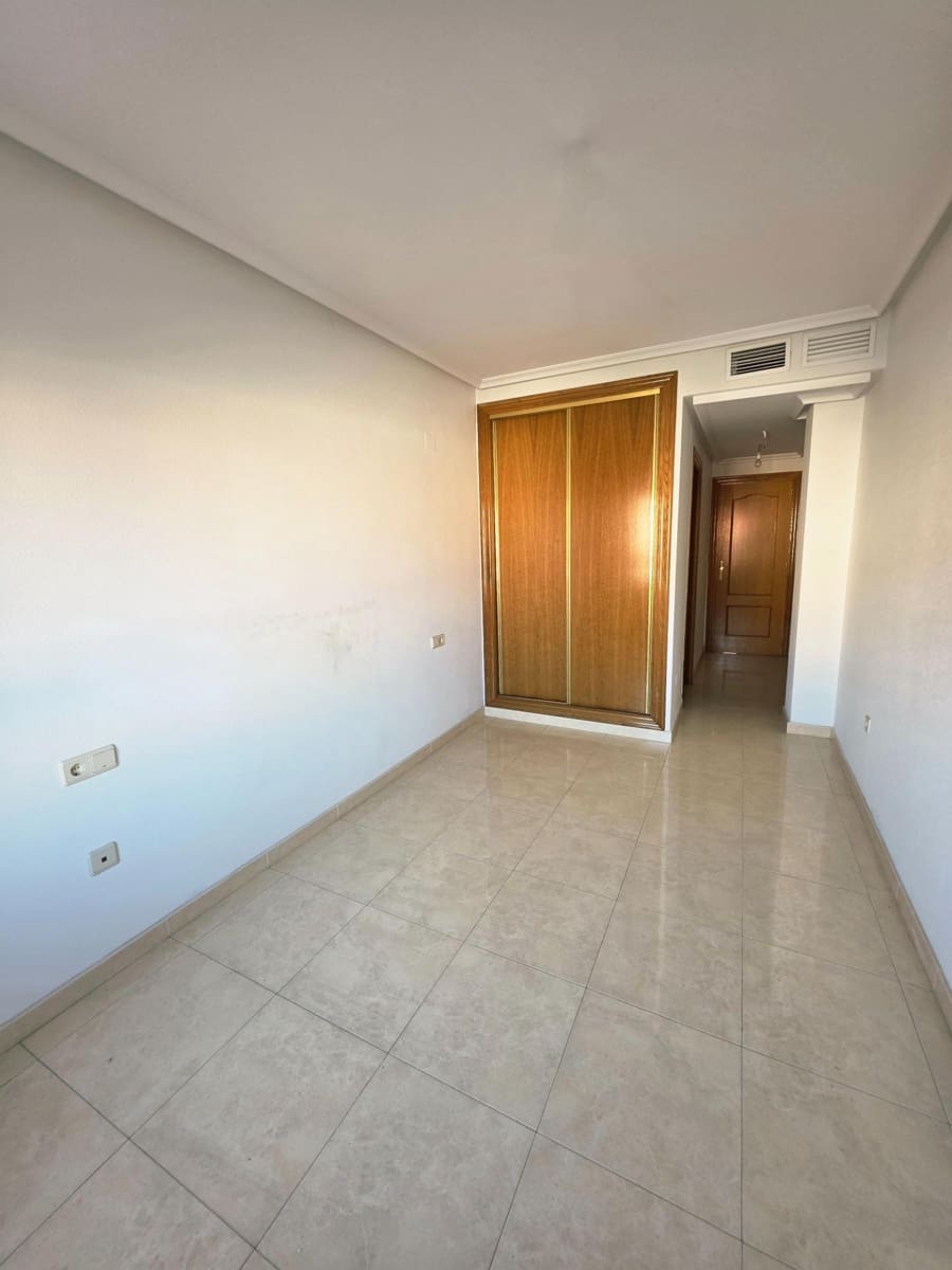 3 slaapkamer Flat te koop in La Matanza - € 190.000 (Ref: 9558746)