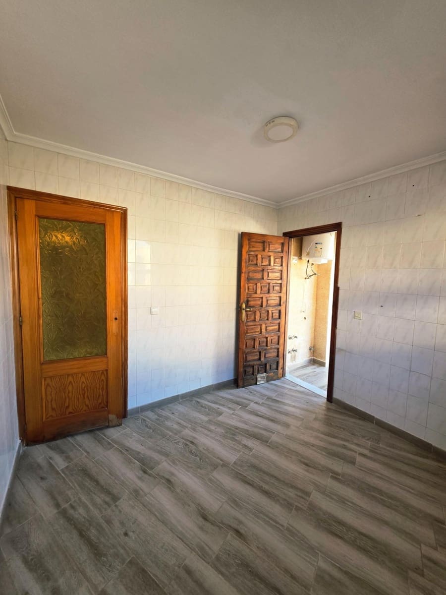 3 bedroom Bungalow for sale in Alamillo - € 140,000 (Ref: 9558747)