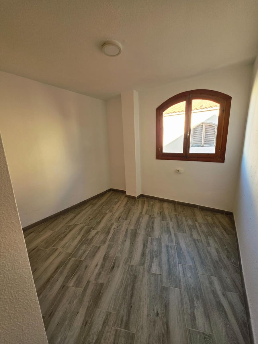 3 bedroom Bungalow for sale in Alamillo - € 140,000 (Ref: 9558747)