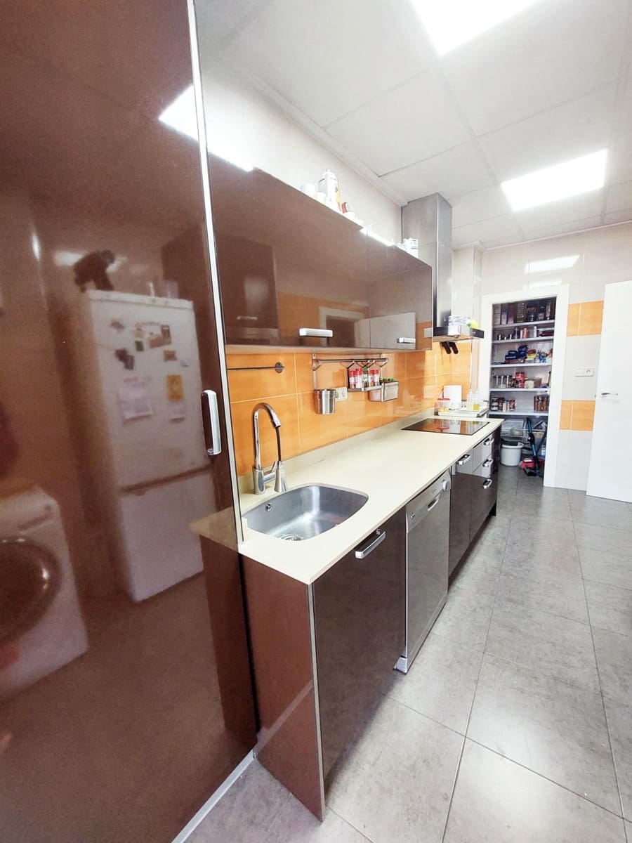 3 bedroom Flat for sale in Murcia city - € 157,000 (Ref: 9558750)