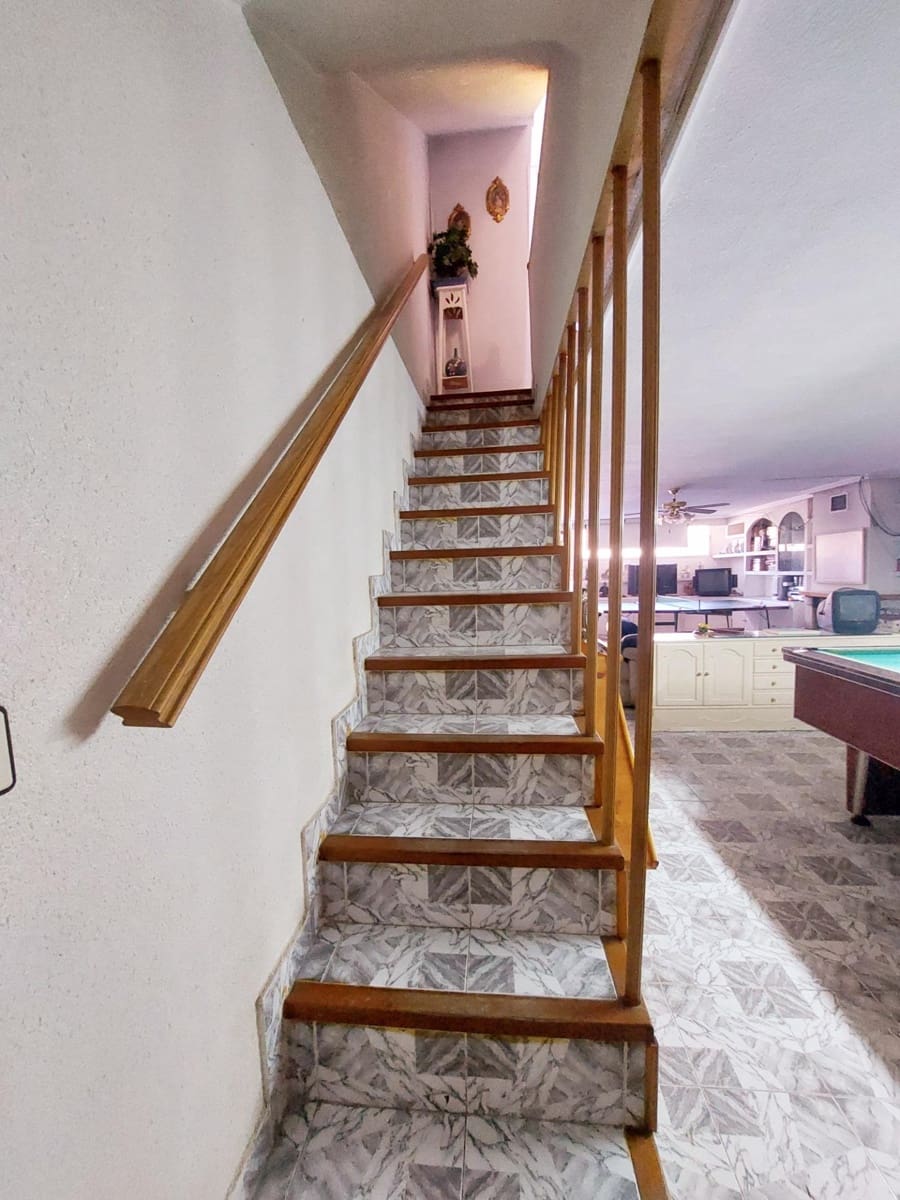 5 bedroom Terraced Villa for sale in Santo Angel with pool garage - € 500,000 (Ref: 9558752)