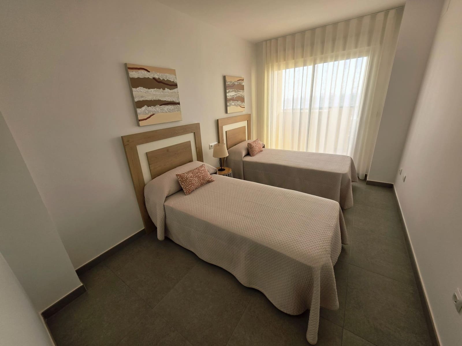 2 soverom Leilighet til salgs i La Manga del Mar Menor med svømmebasseng garasje - € 250 000 (Ref: 9558753)