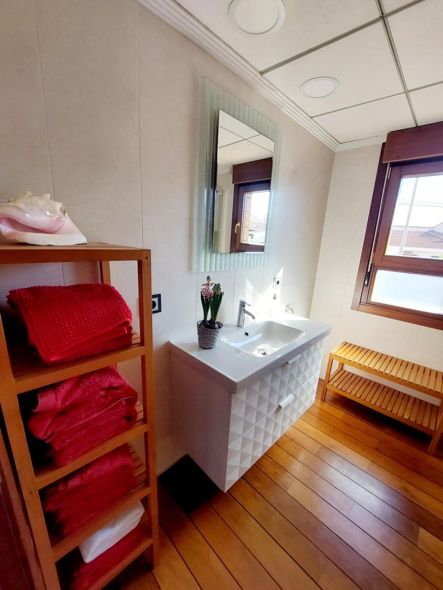 3 sypialnia Willa na sprzedaż w Cala Flores z basenem garażem - 800 000 € (Ref: 9558756)