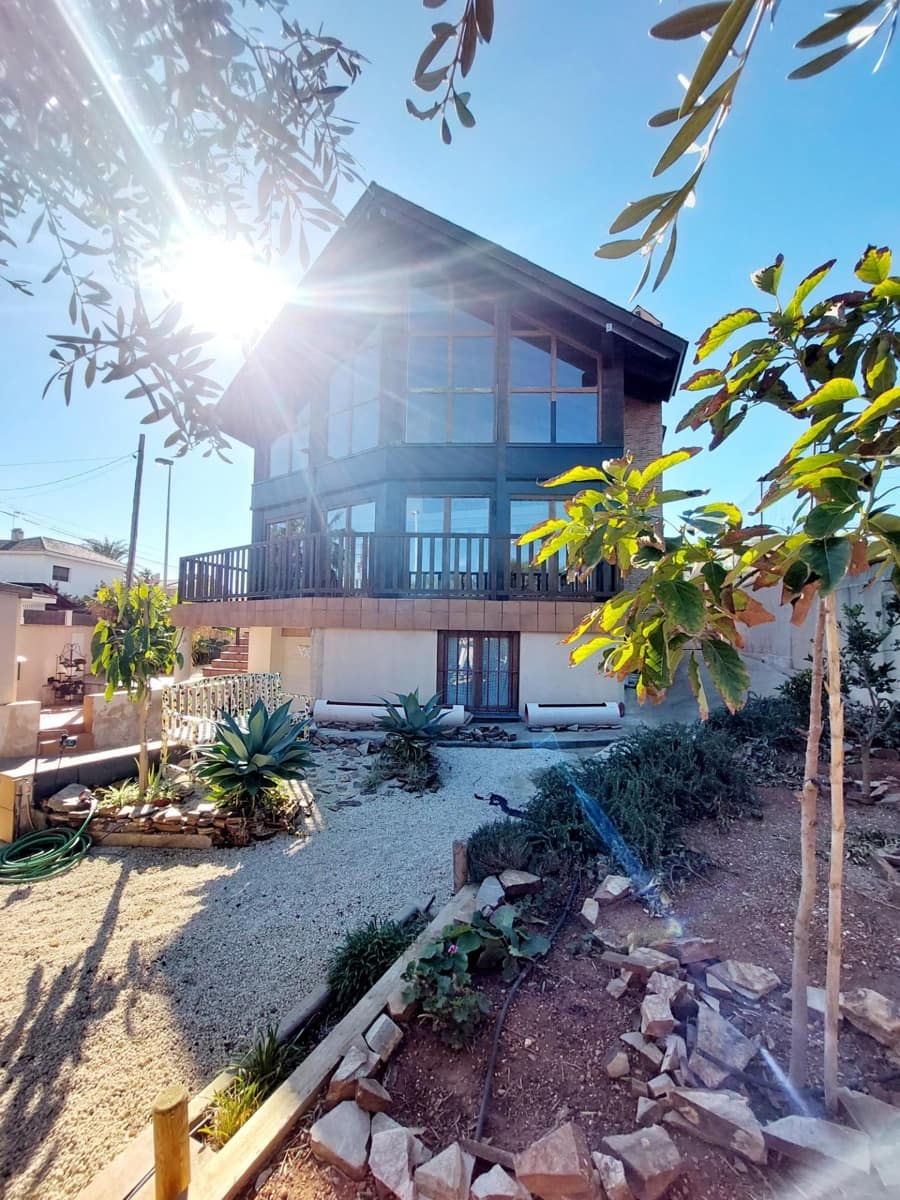 3 sypialnia Willa na sprzedaż w Cala Flores z basenem garażem - 800 000 € (Ref: 9558756)