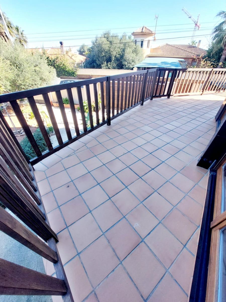 3 sypialnia Willa na sprzedaż w Cala Flores z basenem garażem - 800 000 € (Ref: 9558756)