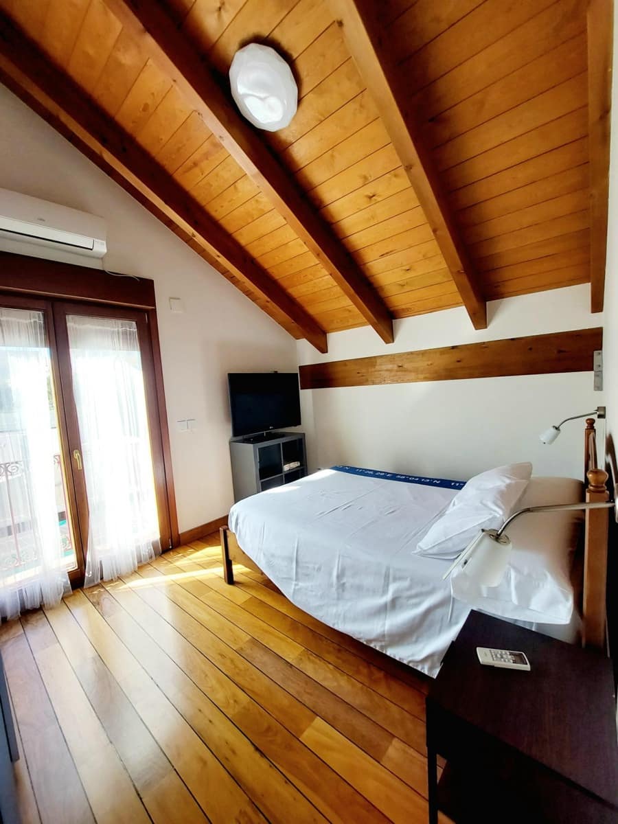 3 sypialnia Willa na sprzedaż w Cala Flores z basenem garażem - 800 000 € (Ref: 9558756)