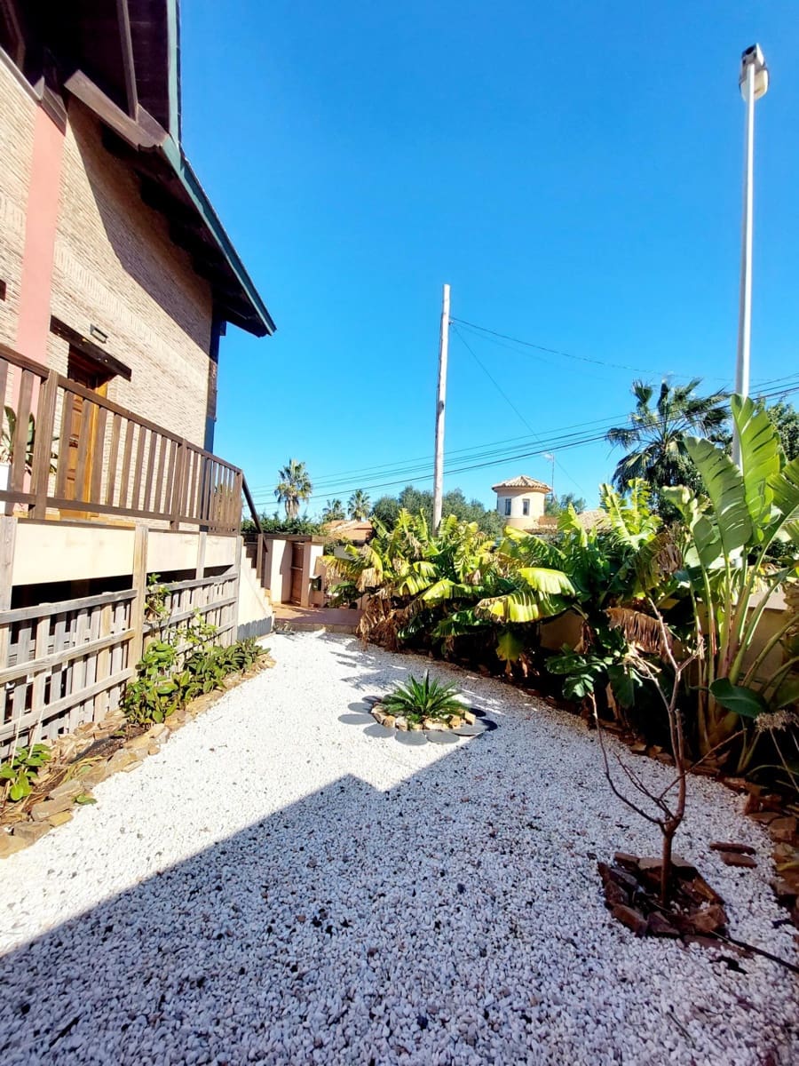 3 sypialnia Willa na sprzedaż w Cala Flores z basenem garażem - 800 000 € (Ref: 9558756)