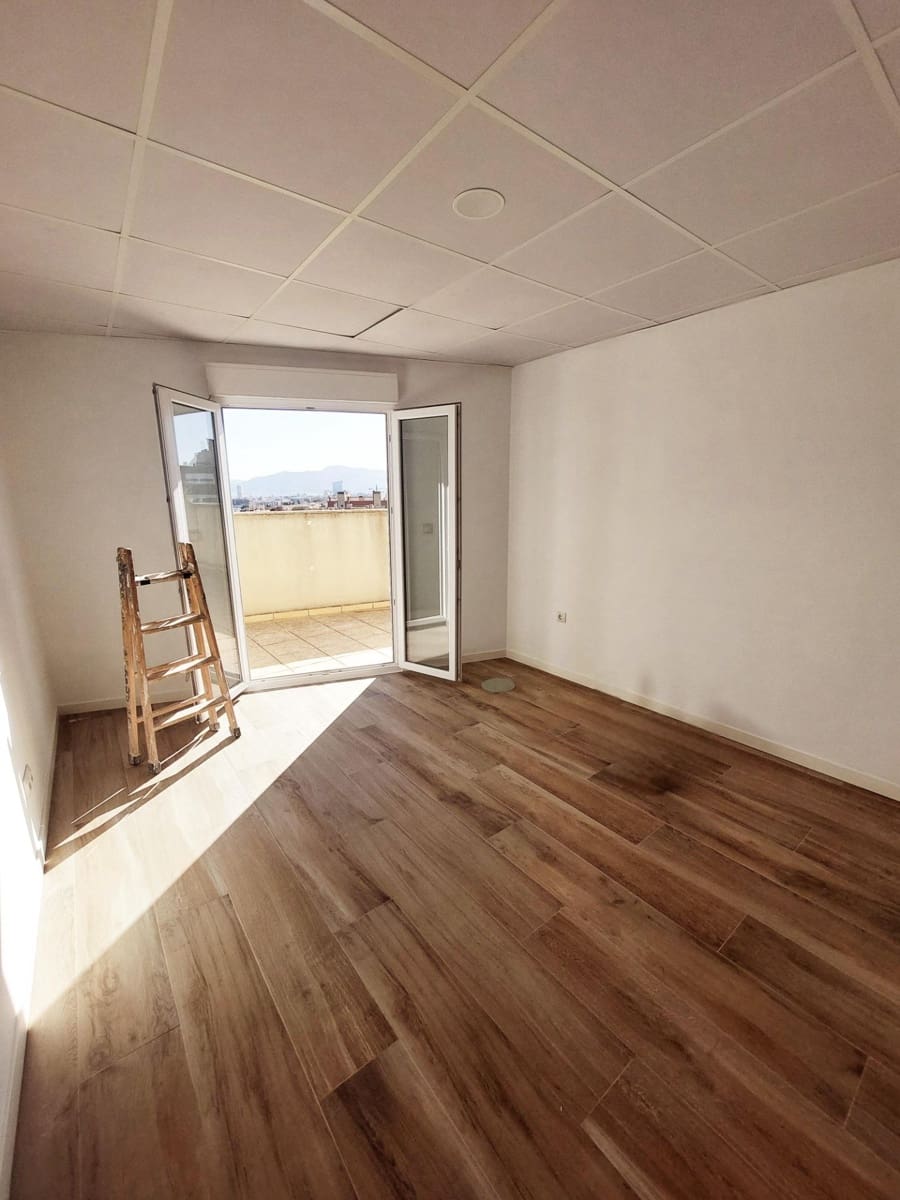 4 bedroom Penthouse for sale in Murcia city with garage - € 500,000 (Ref: 9558760)