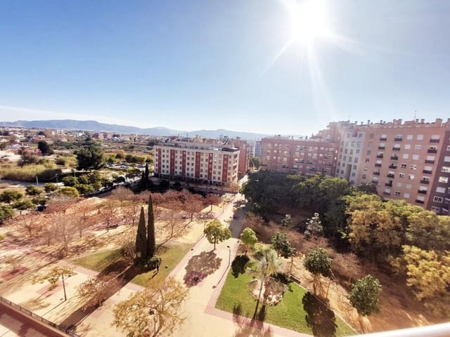 4 bedroom Penthouse for sale in Vista Alegre, Murcia city with garage - € 500,000 (Ref: 9558760)