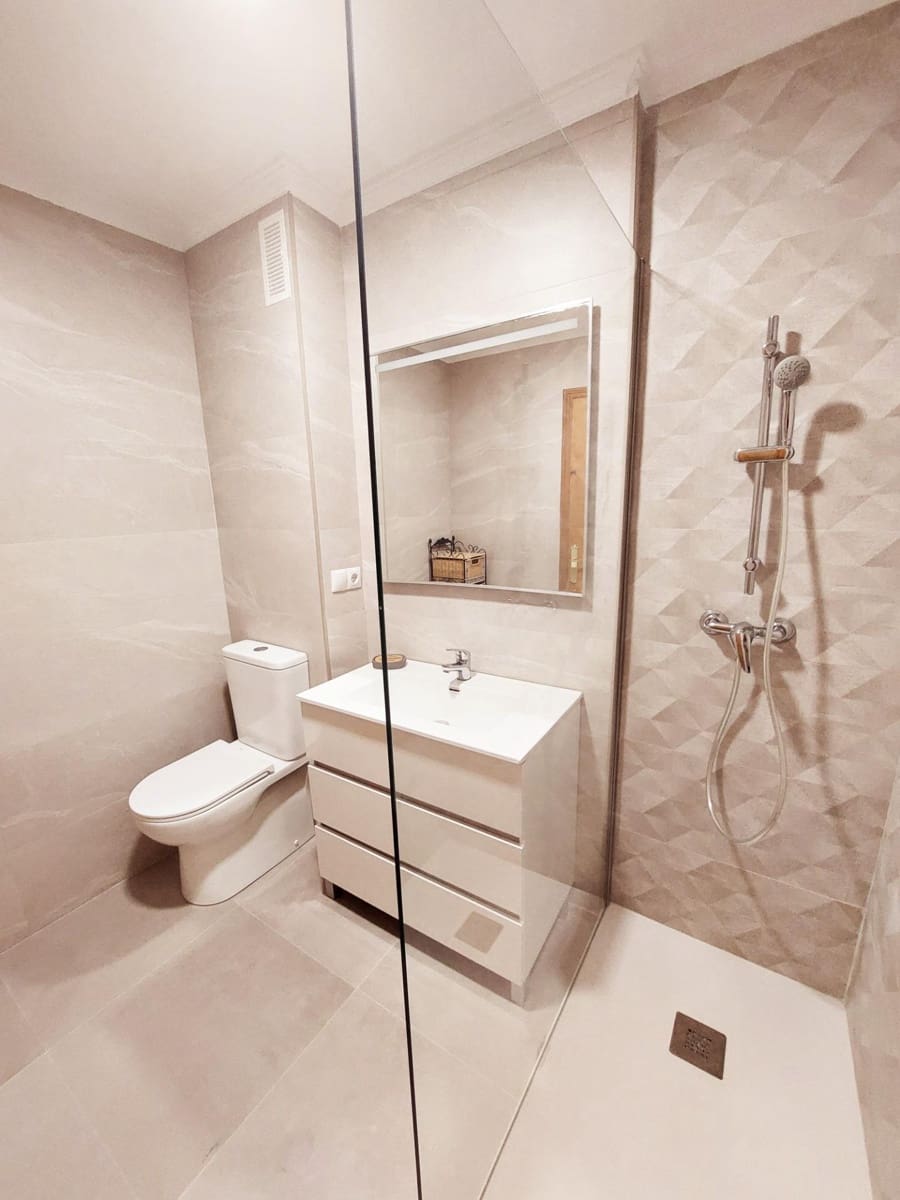 3 bedroom Flat for rent in Murcia city with garage - € 900 (Ref: 9558766)